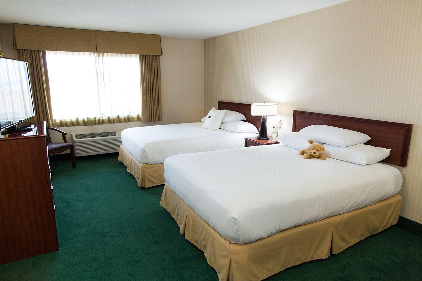 Rogue Regency Inn & Suites Medford Bagian luar foto